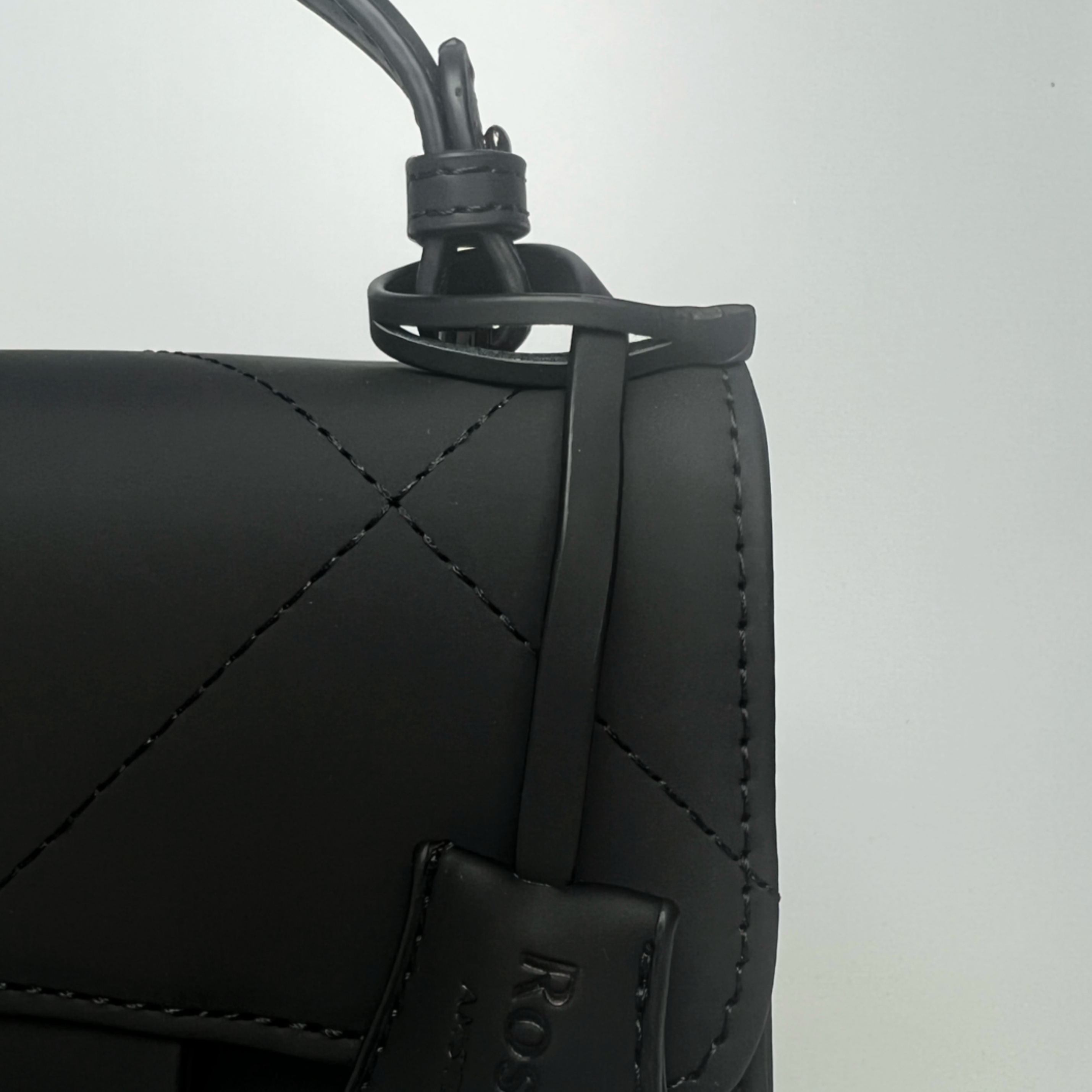 Zoë handbag - matte Black